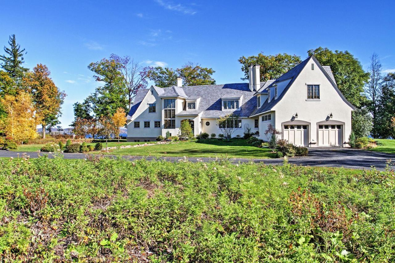 Stunning South Hero Home On Lake Champlain With View Exterior photo